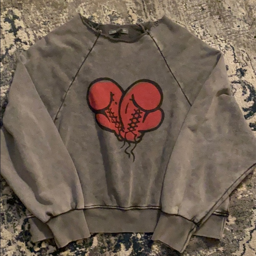 Sweatshirt - Picture 1 of 4